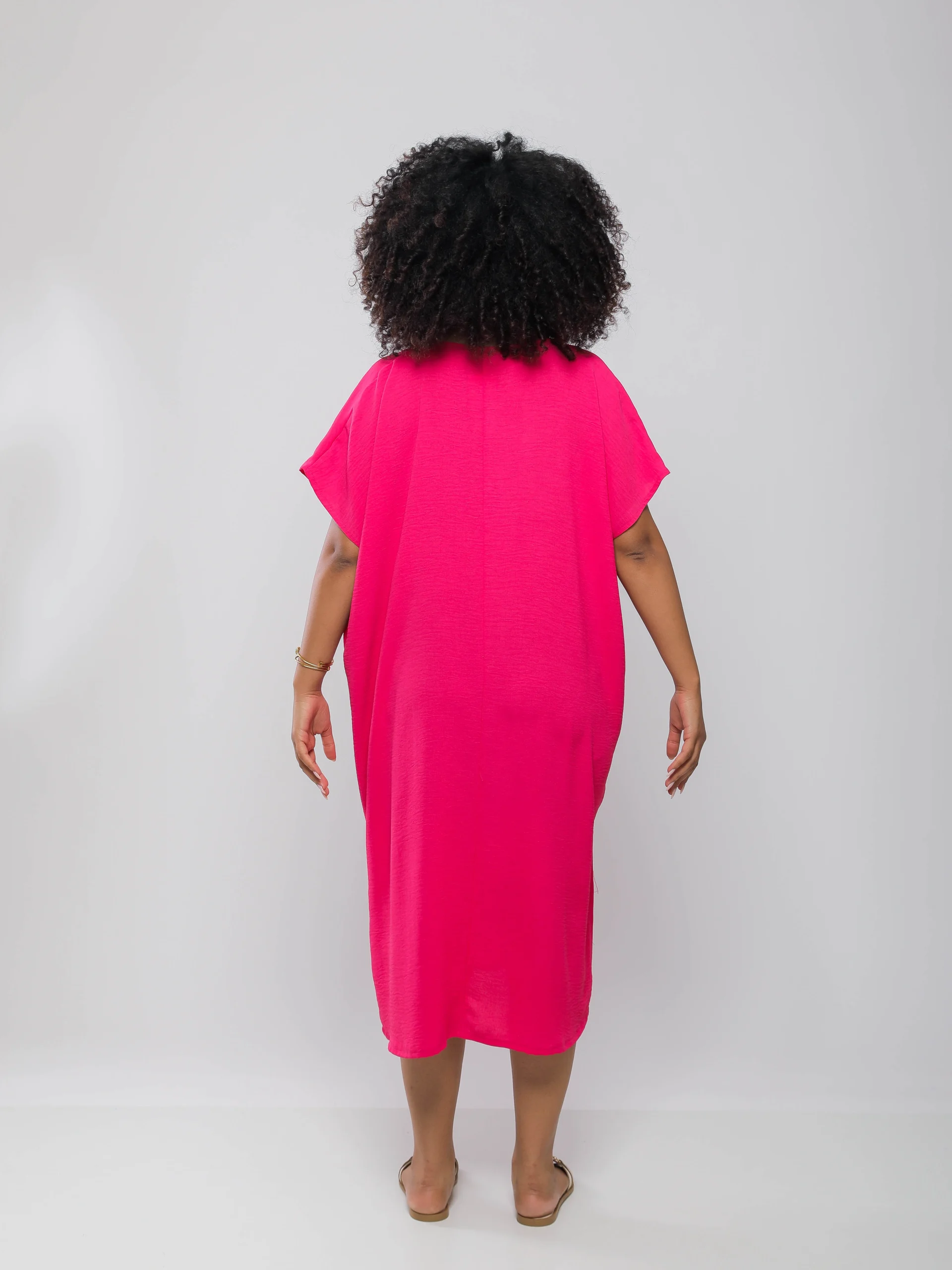 ROBE JEBBA À MANCHES COURTES ET LARGES