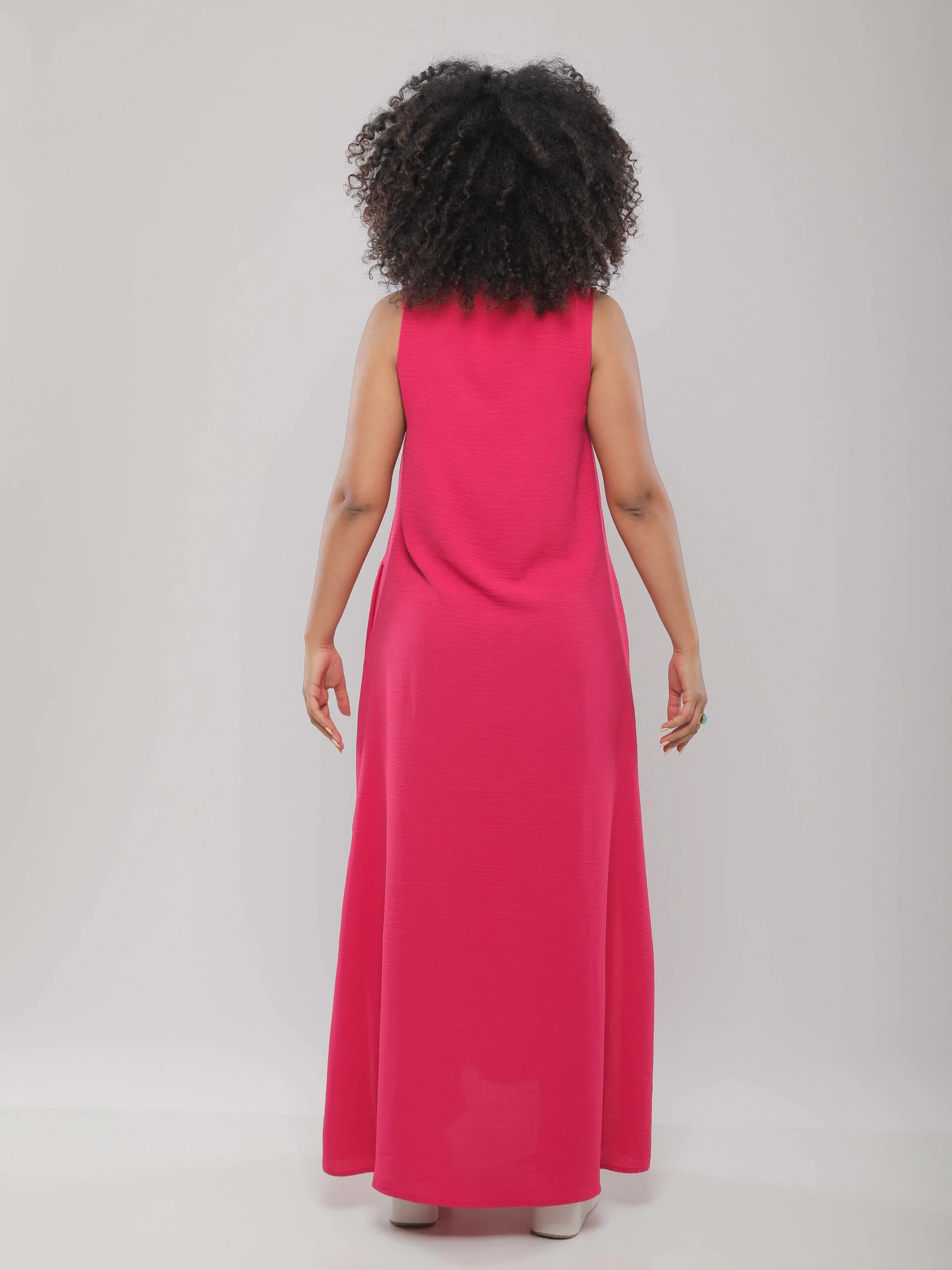 ROBE LONGUE SANS MANCHES