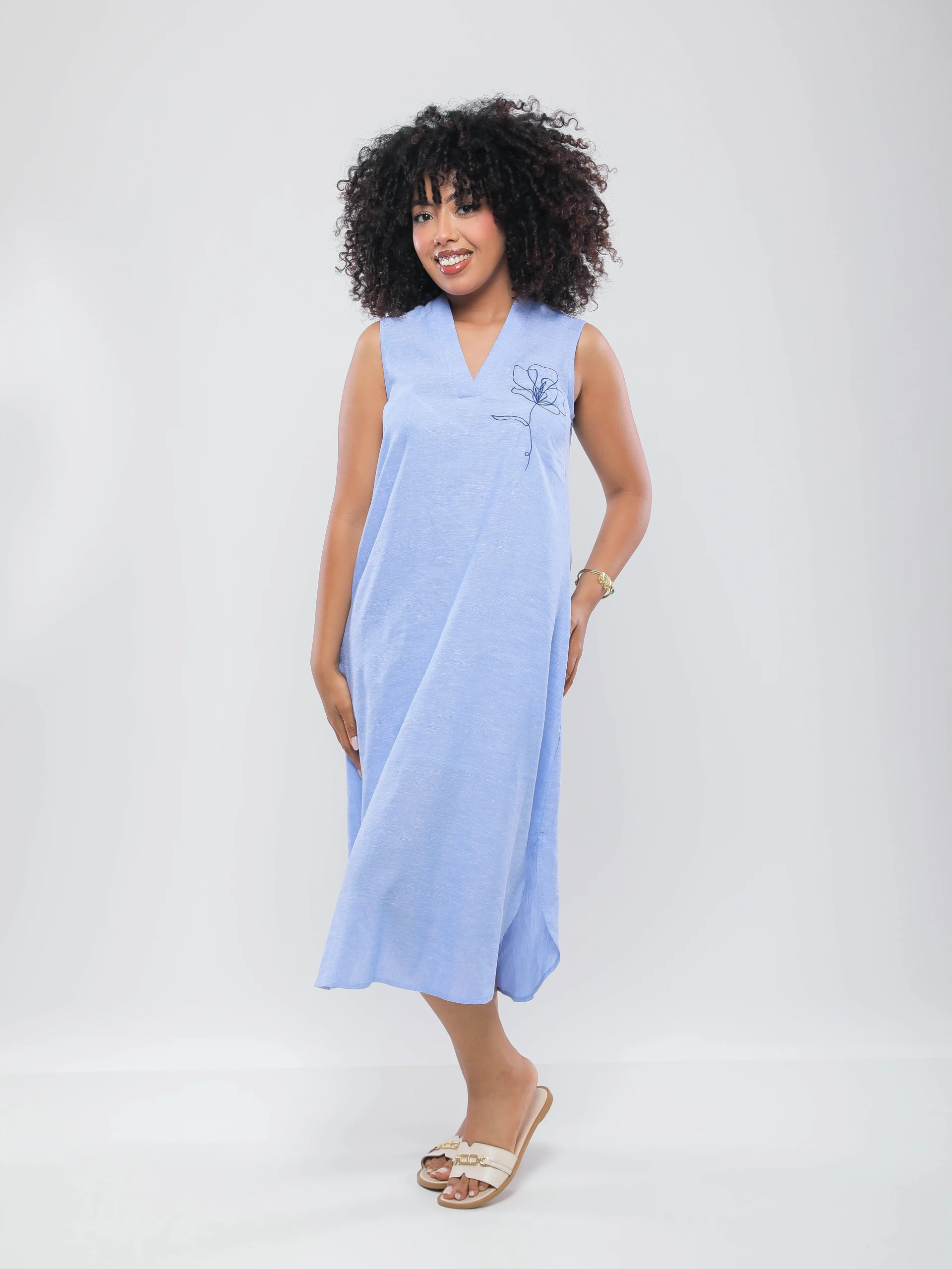 ROBE EN LIN MI-LONGUE