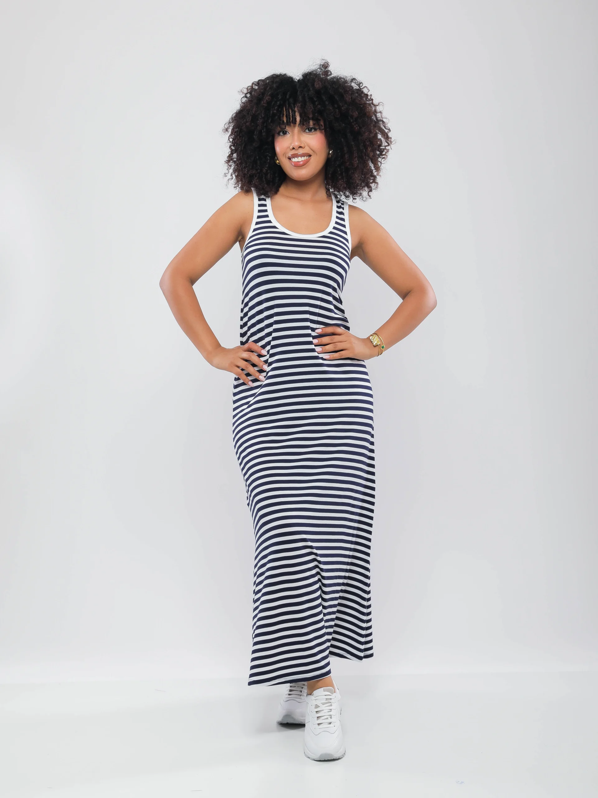 ROBE LONGUE SANS MANCHES