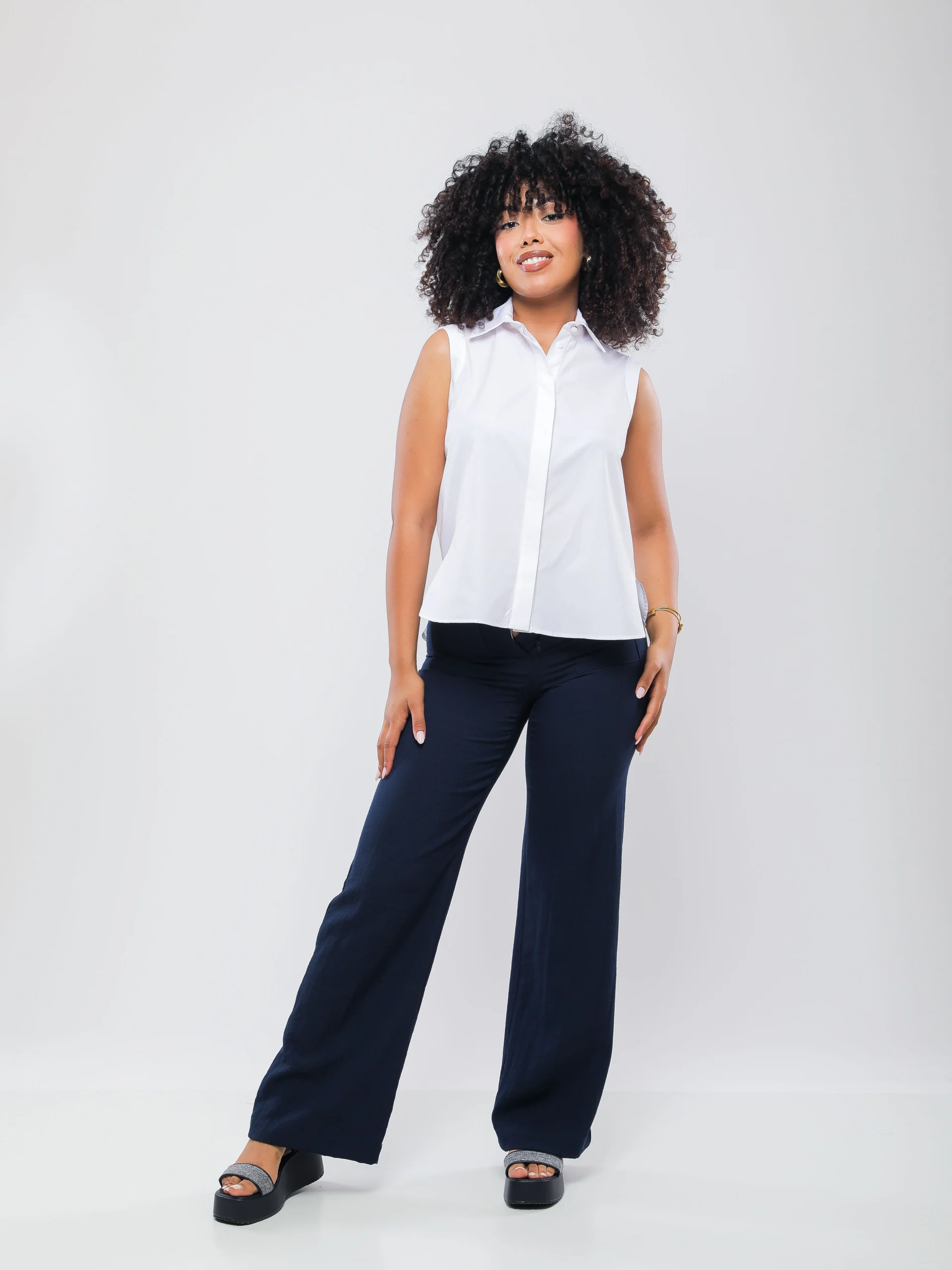 CHEMISE BLANCHE ÉLÉGANTE SANS MANCHES