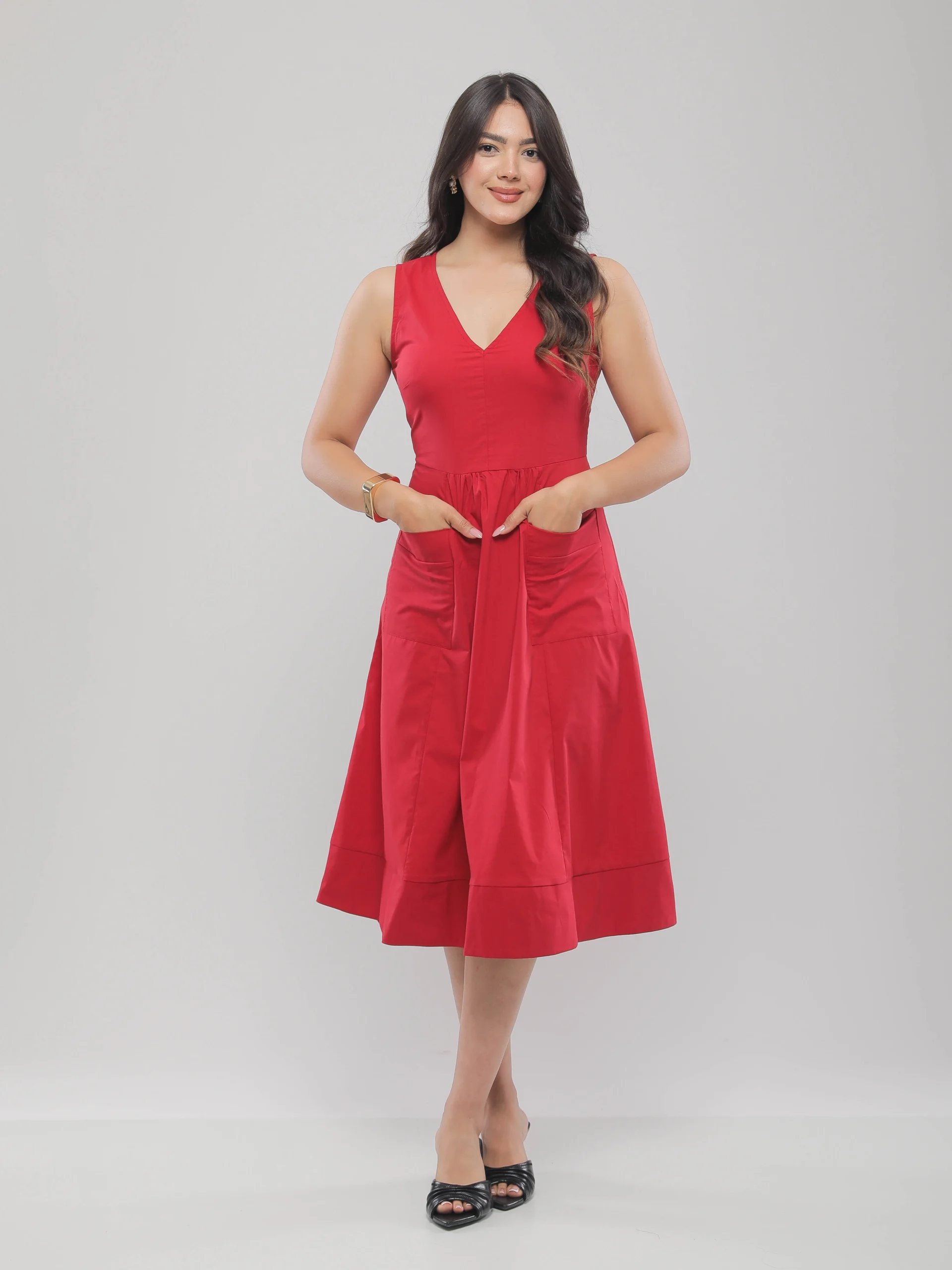 ROBE MI-LONGUE ÉVASÉE DÉCOLLETÉ EN V