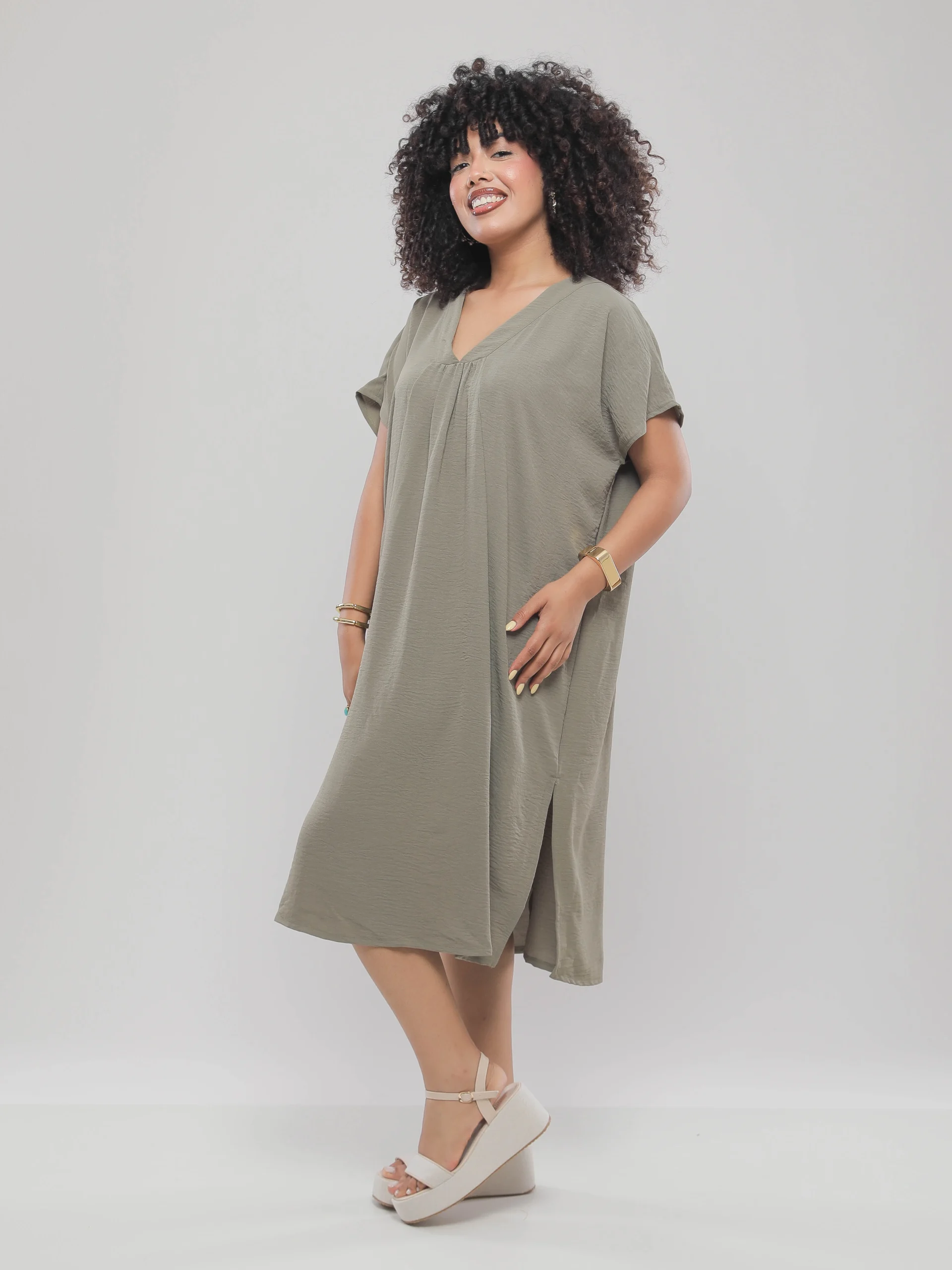 ROBE JEBBA À MANCHES COURTES ET LARGES
