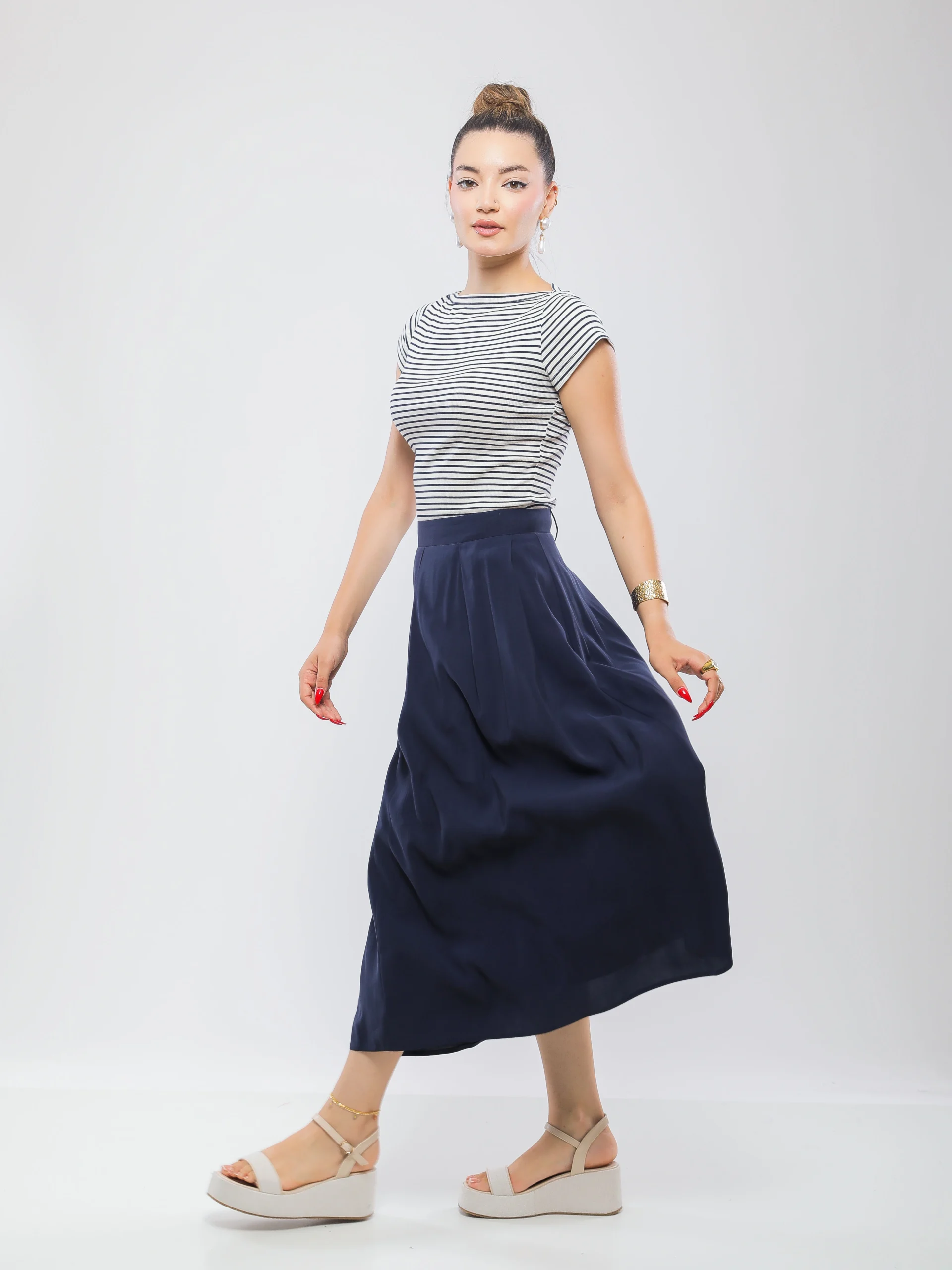JUPE LONGUE PLISSÉE FLUIDE À TAILLE HAUTE