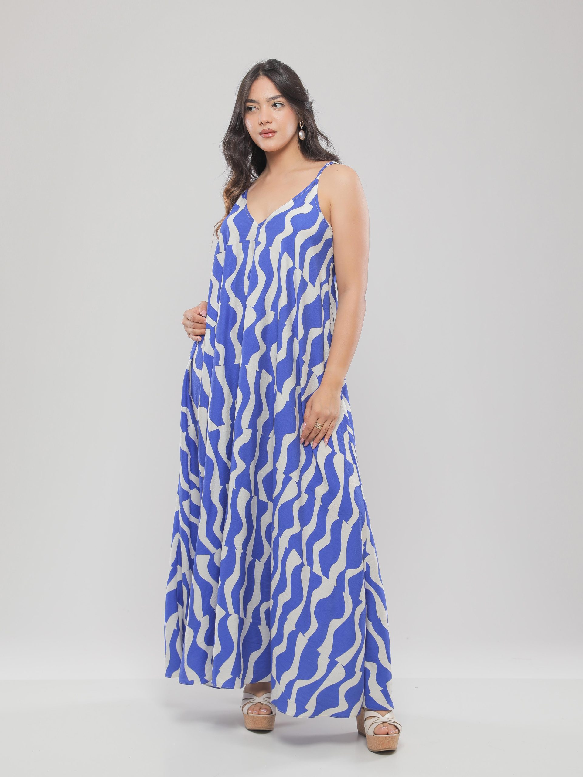 ROBE LONGUE FLUIDE À IMPRIMÉ GRAPHIQUE
