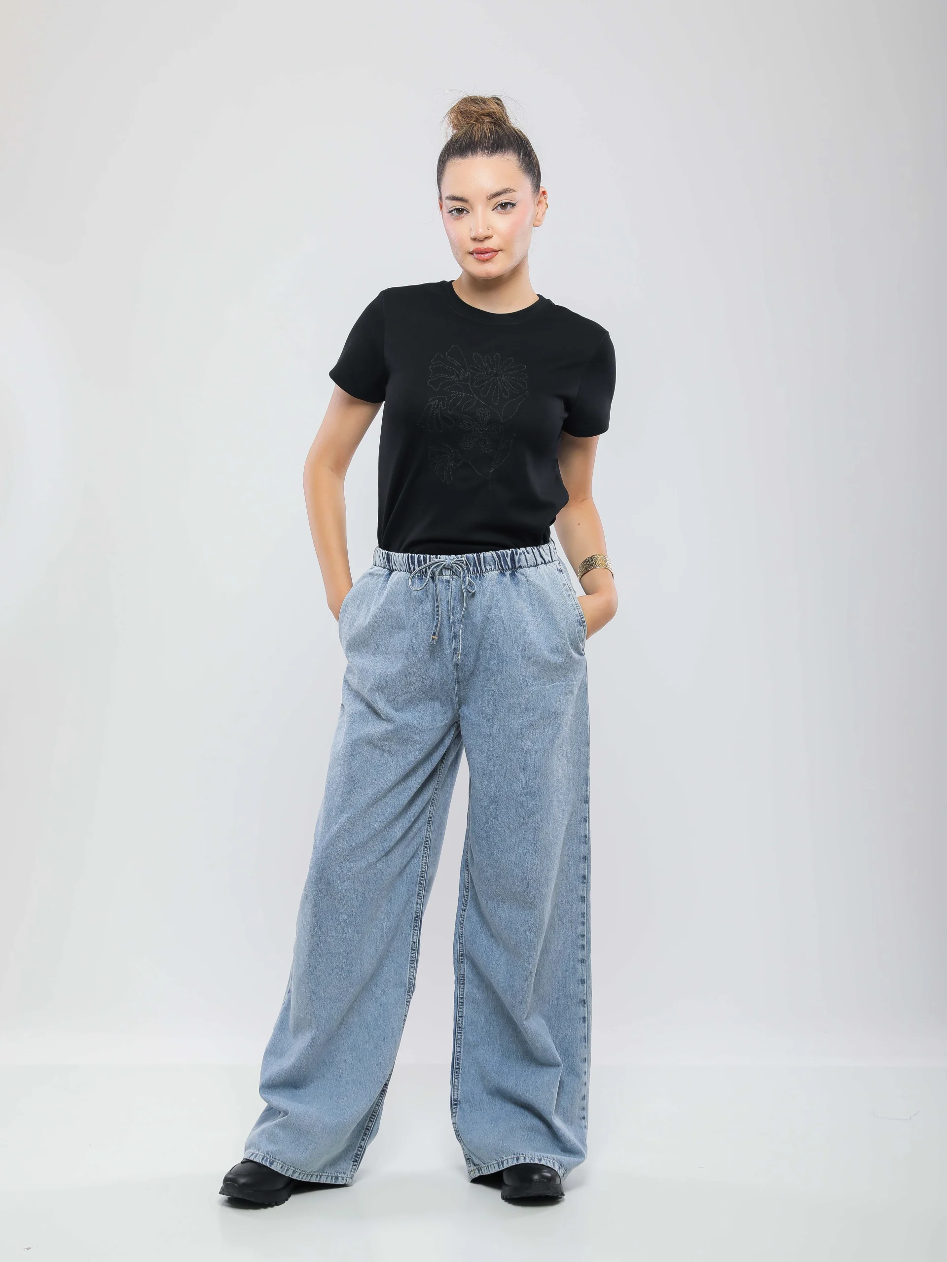 PANTALON JEANS LARGE À TAILLE HAUTE