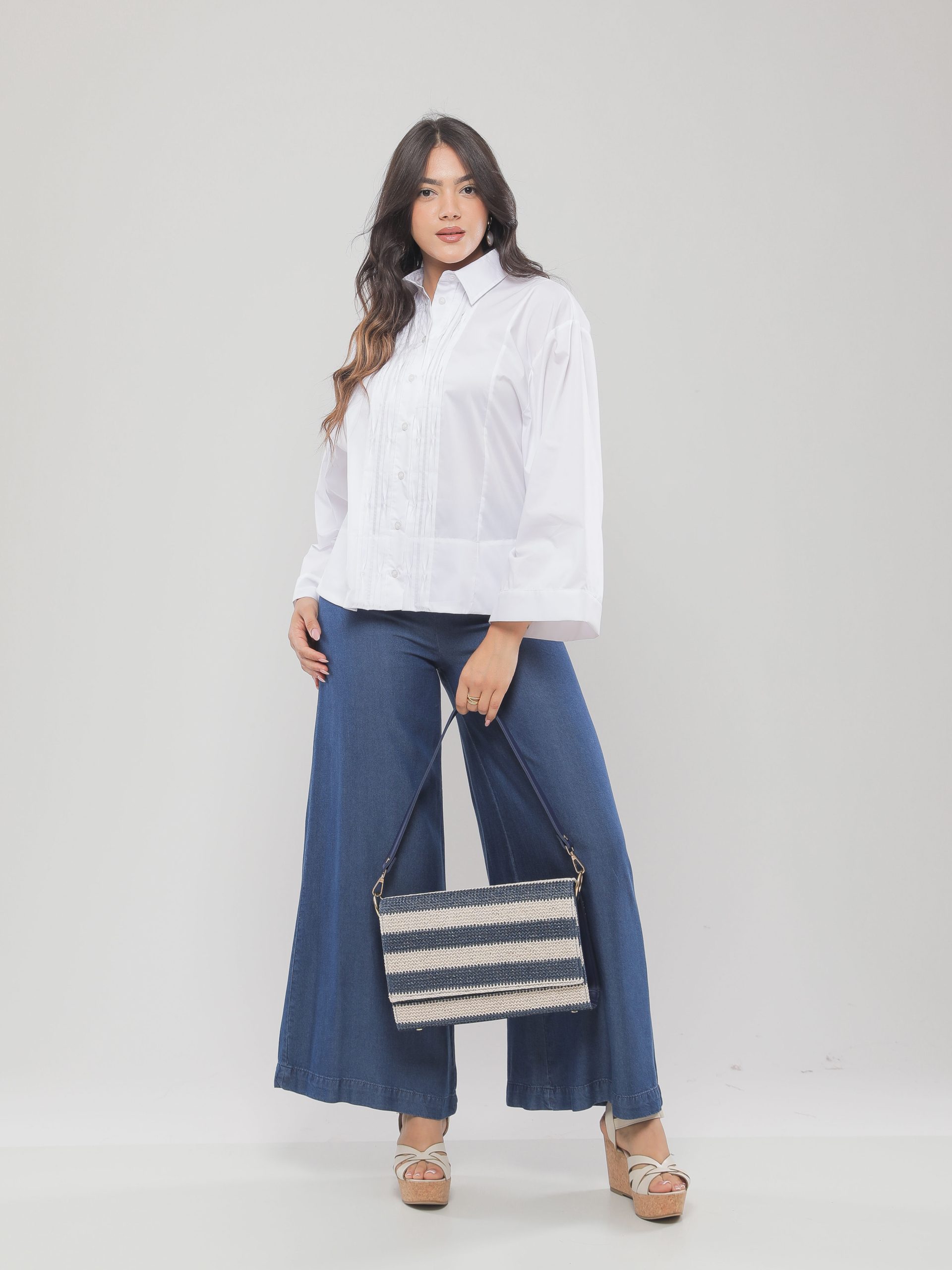 CHEMISE OVERSIZE AVEC PLIS NERVURÉS