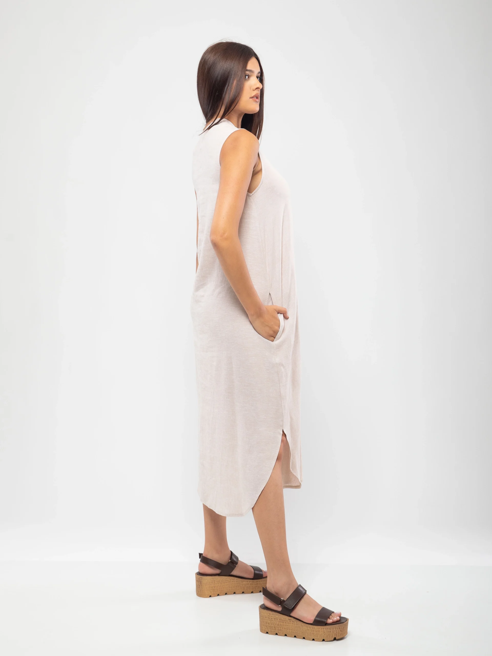 ROBE EN LIN MI-LONGUE