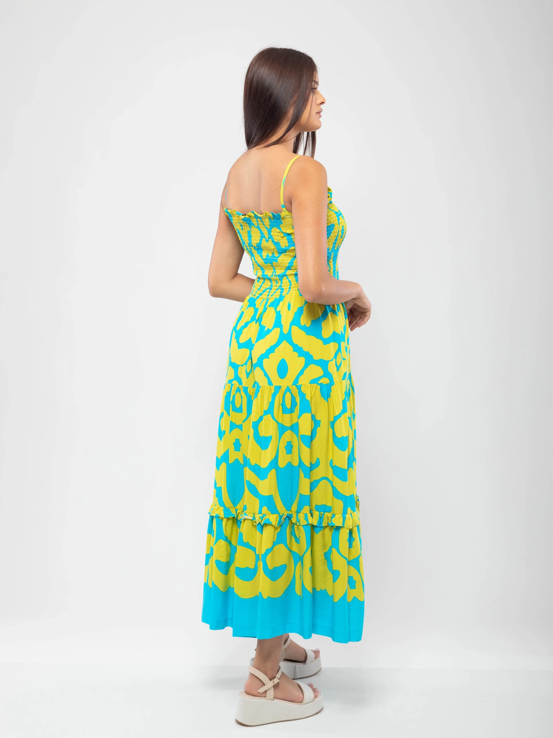 ROBE À BRETELLES AVEC SMOCK