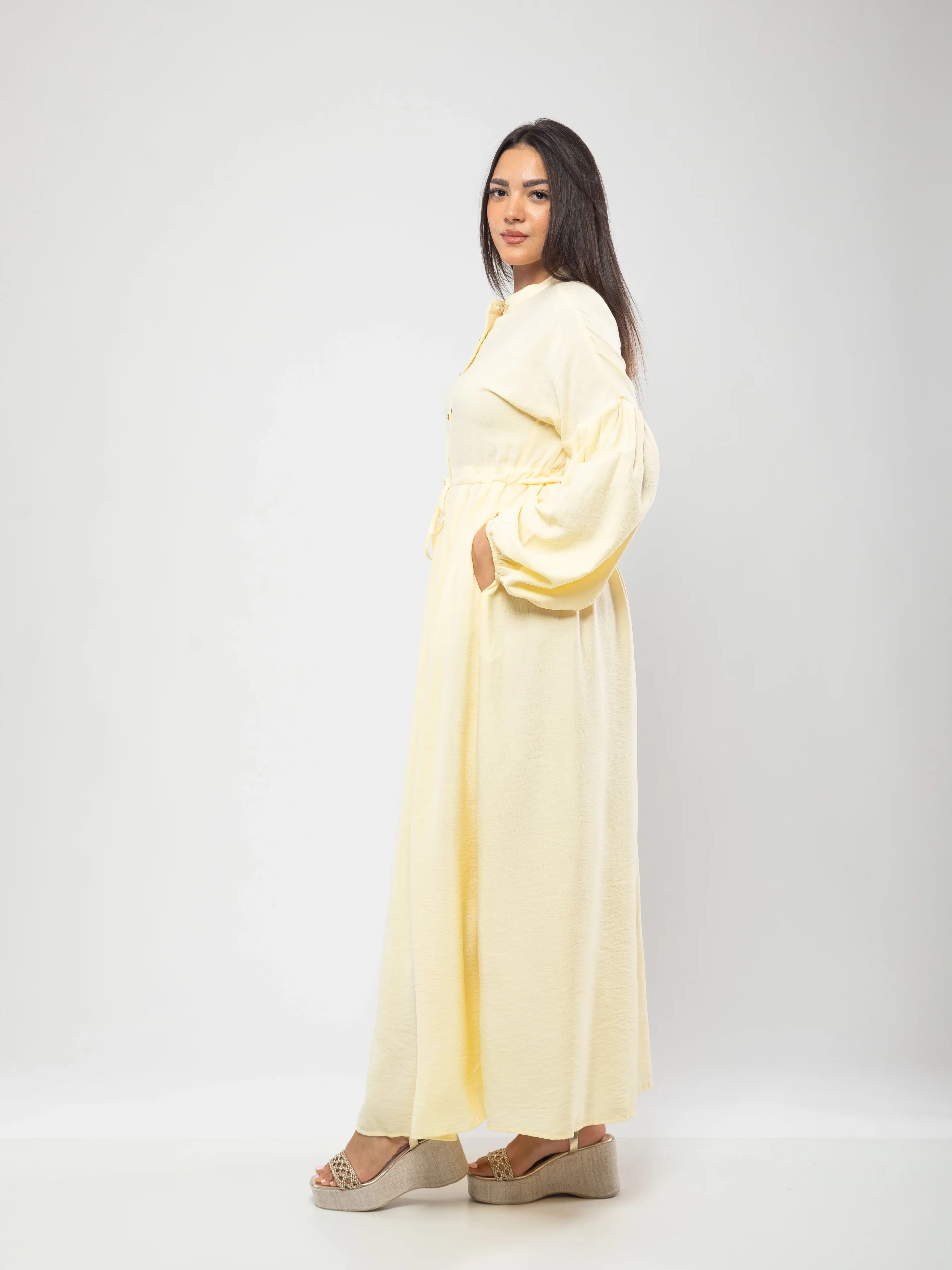 ROBE LONGUE FLUIDE À TAILLE AJUSTABLE