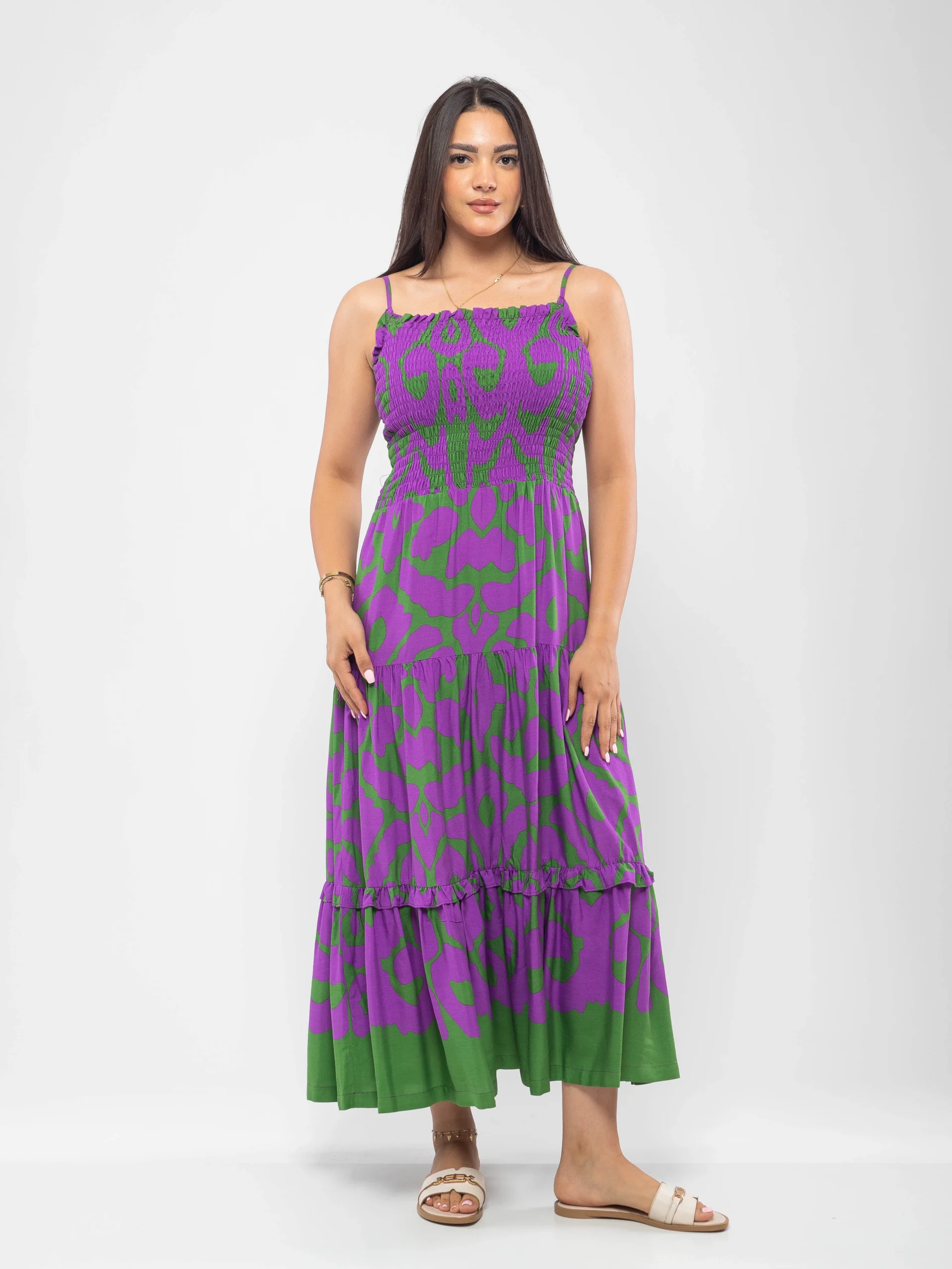 ROBE À BRETELLES AVEC SMOCK