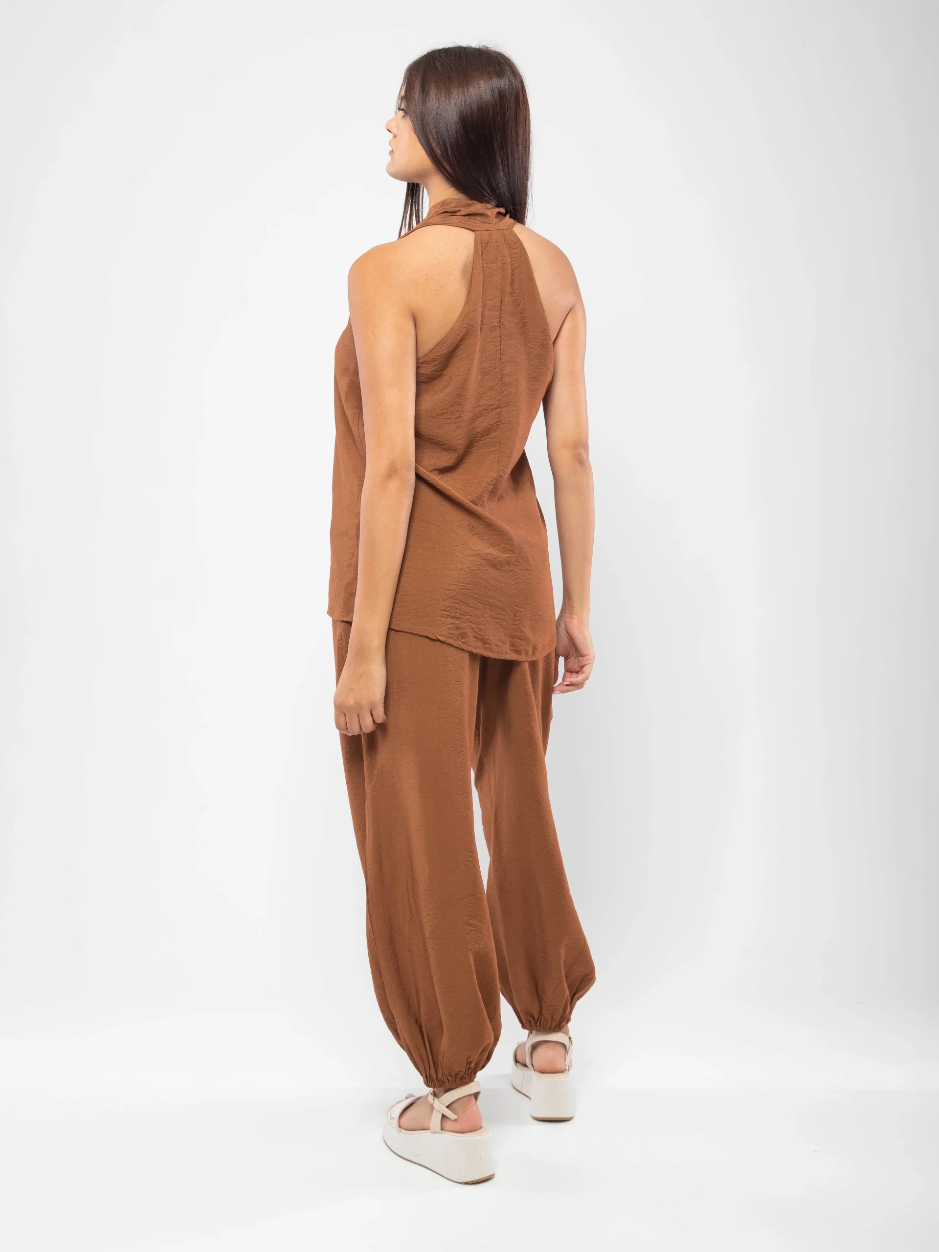 PANTALON À COUPE LARGE – TAILLE MOYENNE