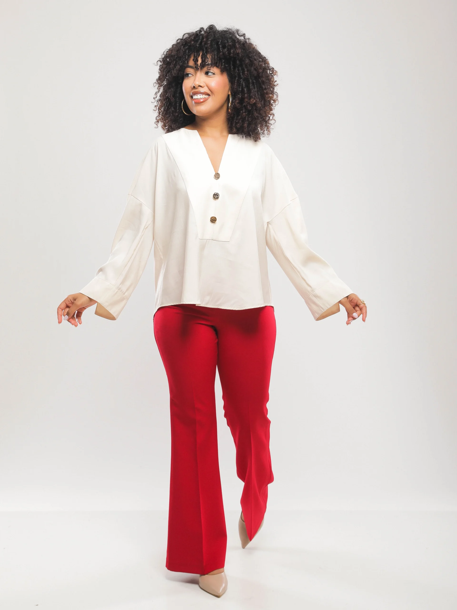 BLOUSE FLUIDE À ENCOLURE V PROFONDE
