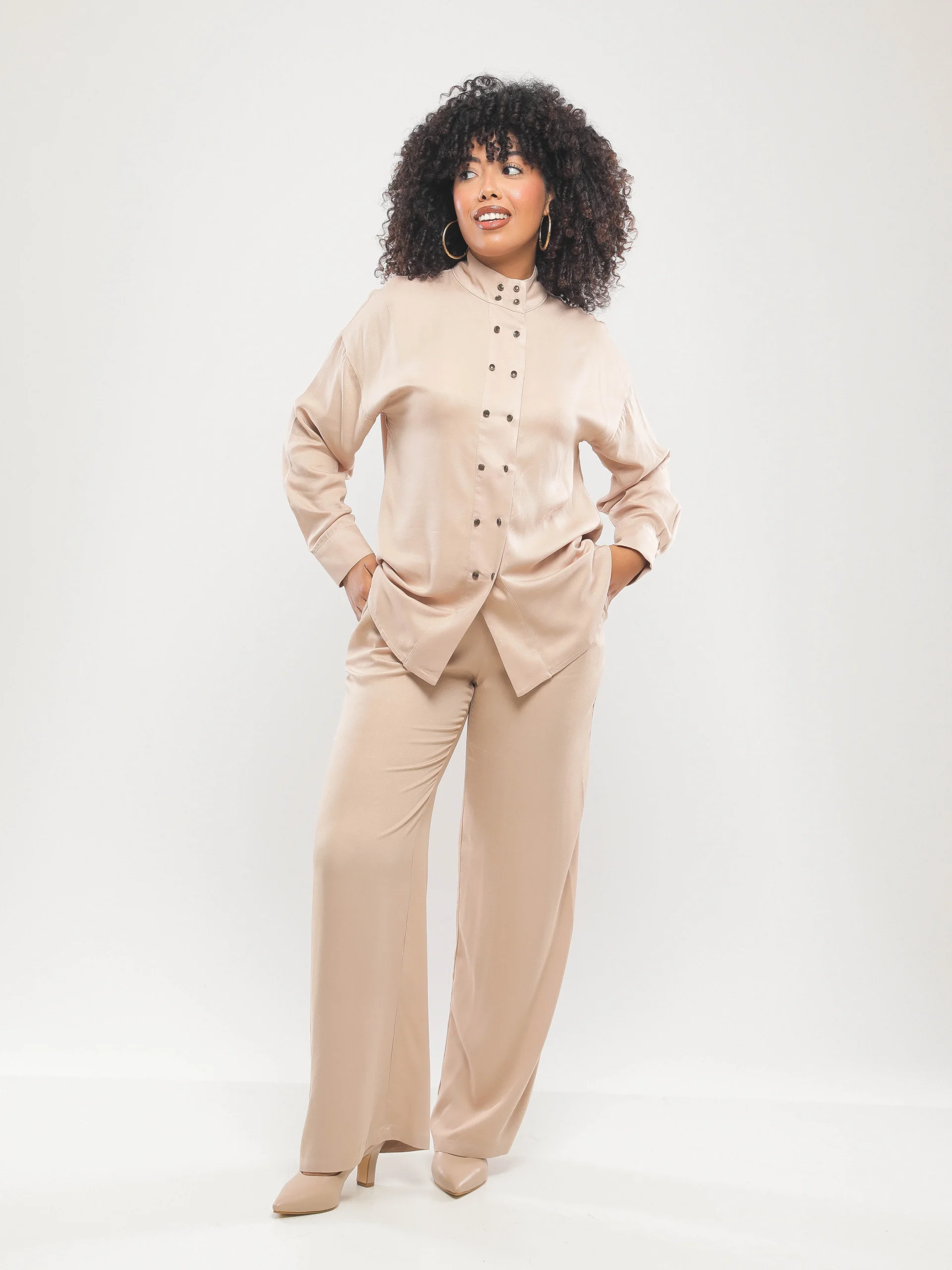 PANTALON LARGE À TAILLE ÉLASTIQUÉE