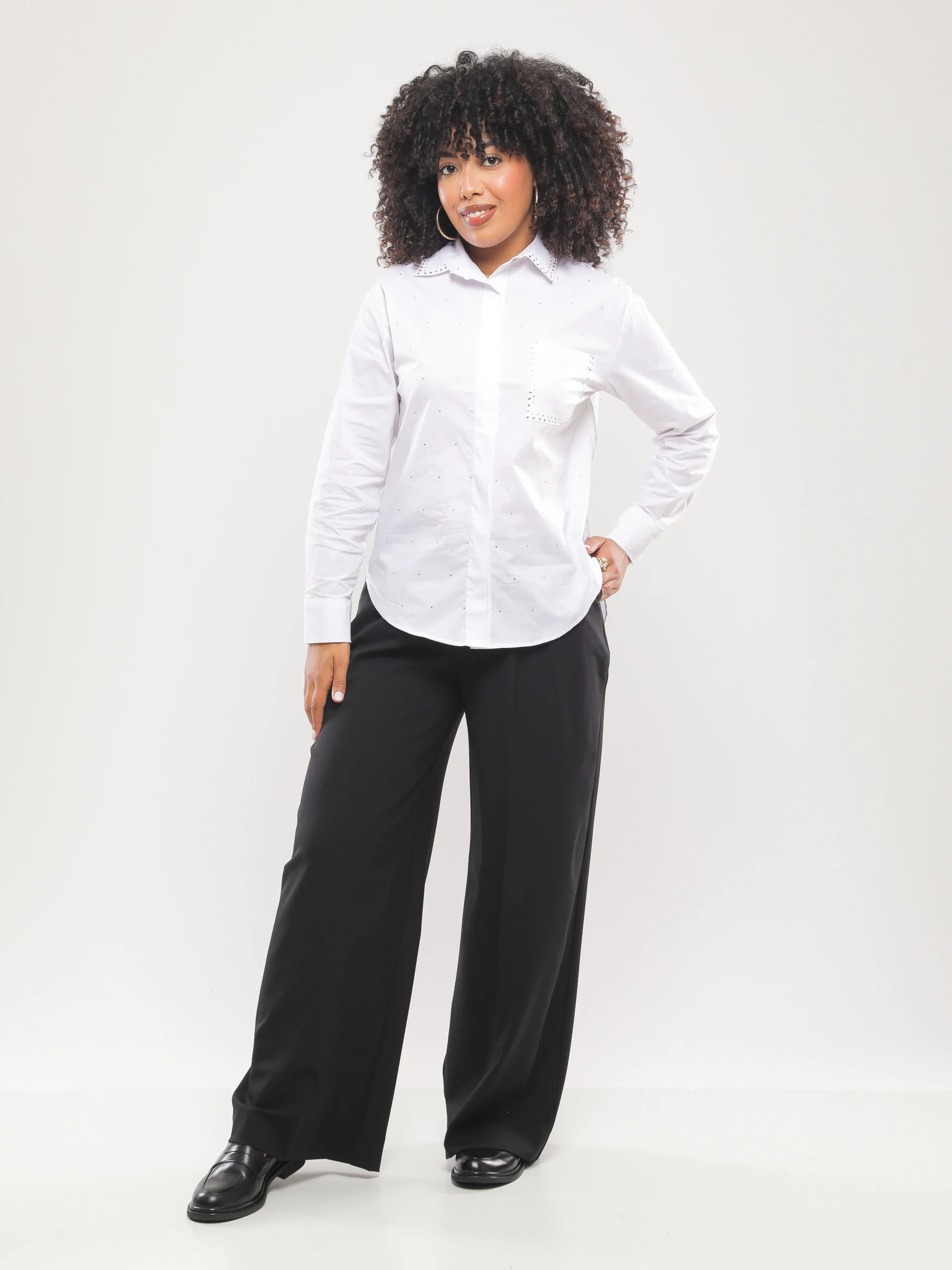 CHEMISE EN POPELINE À DÉTAILS CRISTAUX