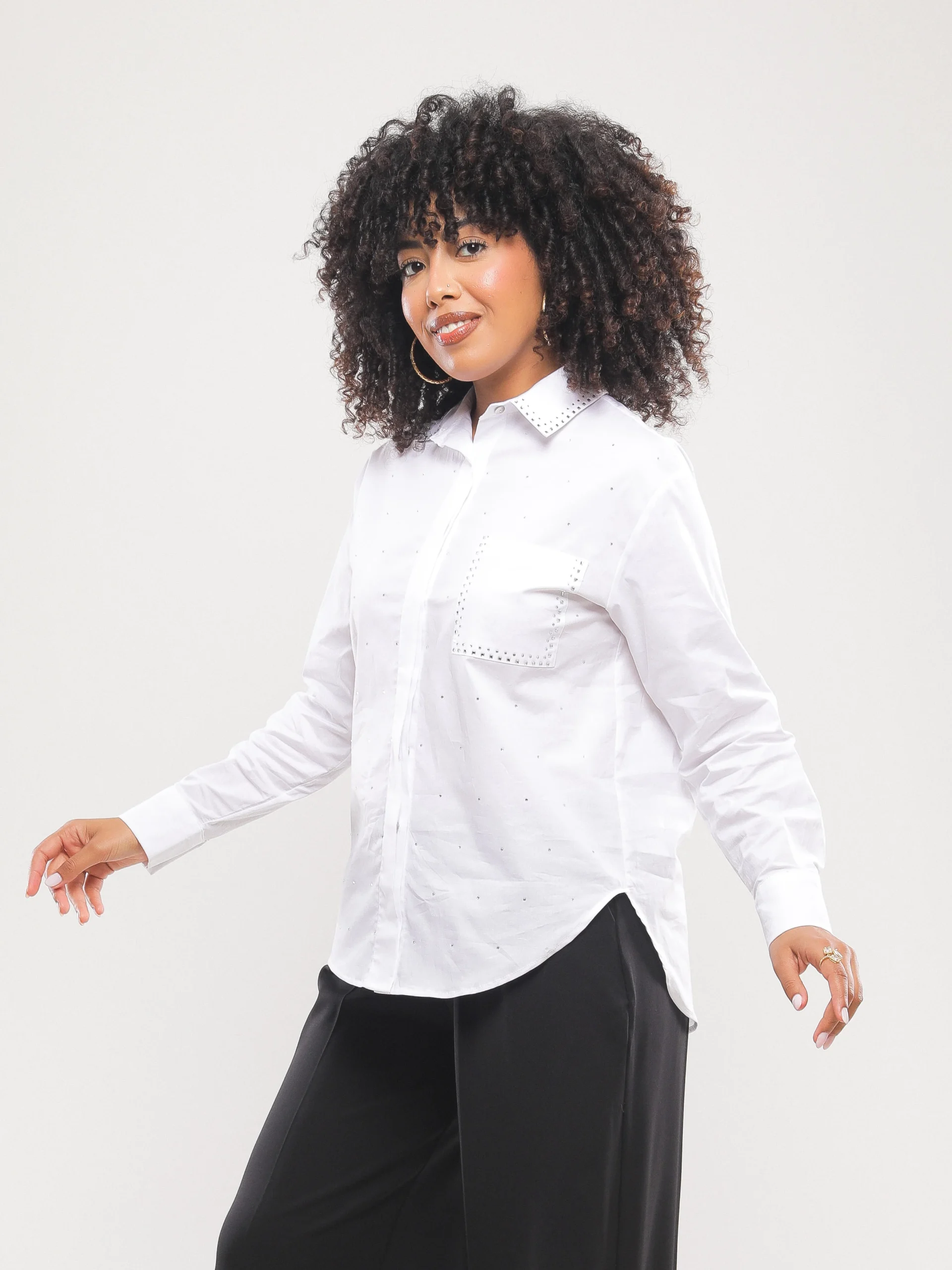 CHEMISE EN POPELINE À DÉTAILS CRISTAUX