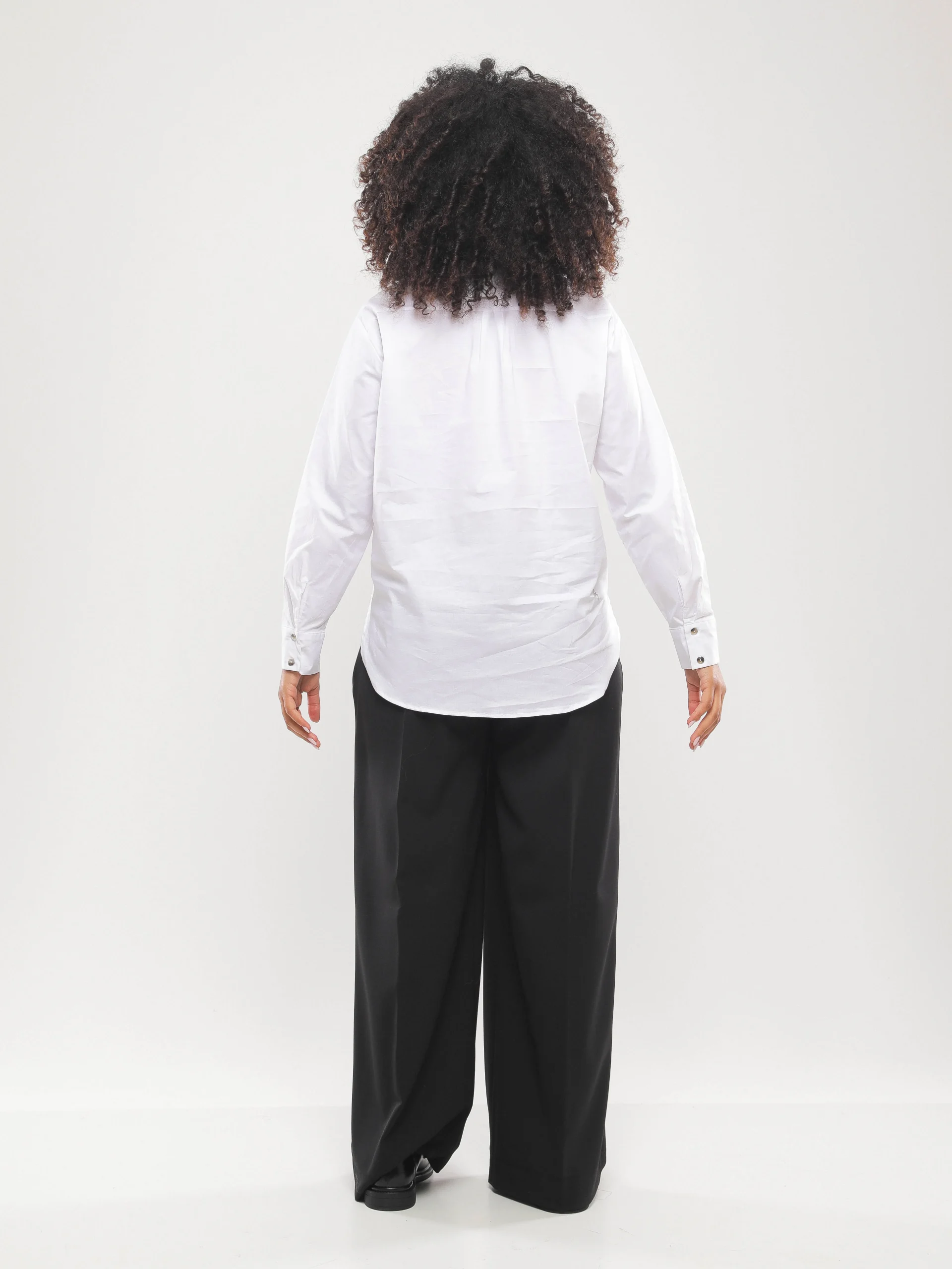 CHEMISE EN POPELINE À DÉTAILS CRISTAUX