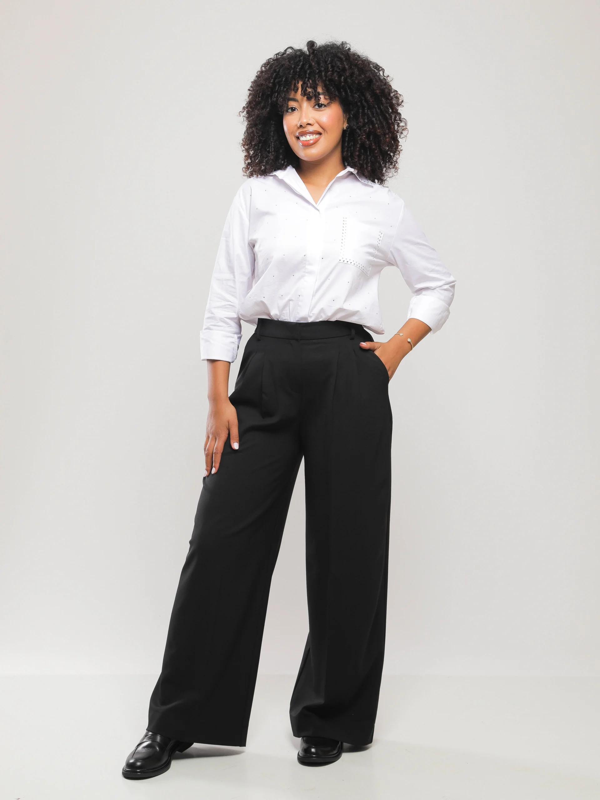 PANTALON LARGE À TAILLE HAUTE AVEC PINCES