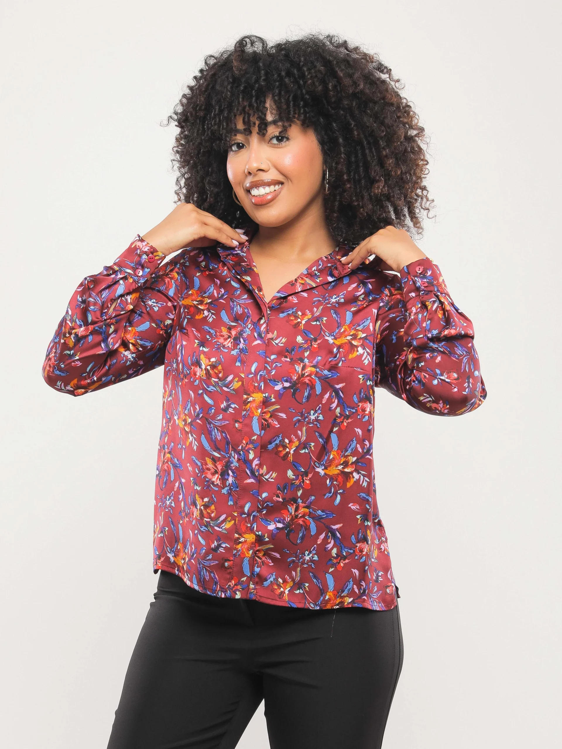 CHEMISE FLORALE À COUPE DROITE