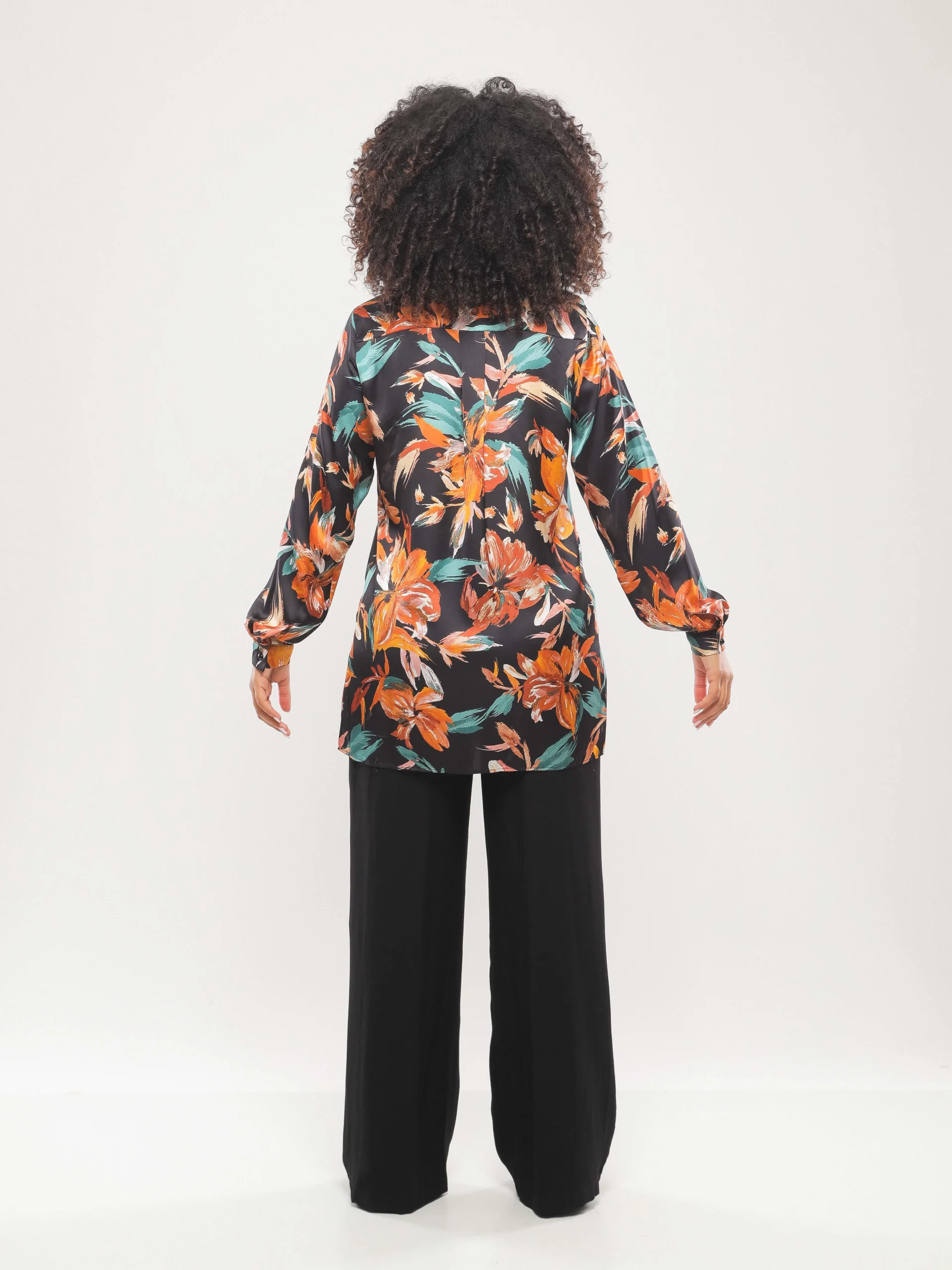 CHEMISE LONGUE FLORALE À COUPE DROITE